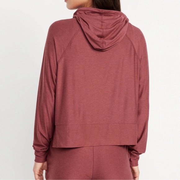 NWT OLD NAVY CloudMotion Crop Hoodie COLOR DARK RED  Size  X-LARGE - Picture 2 of 5